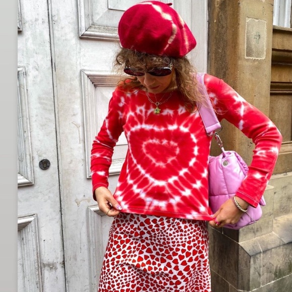 Red French tie dye beret - Picture 1 of 7